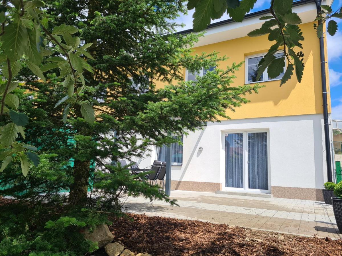 Apartman Kuba Frymburk Exterior photo